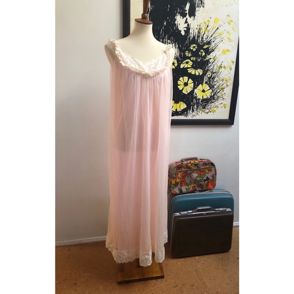 Flawless Vintage Nightgown - Picture 8 of 8